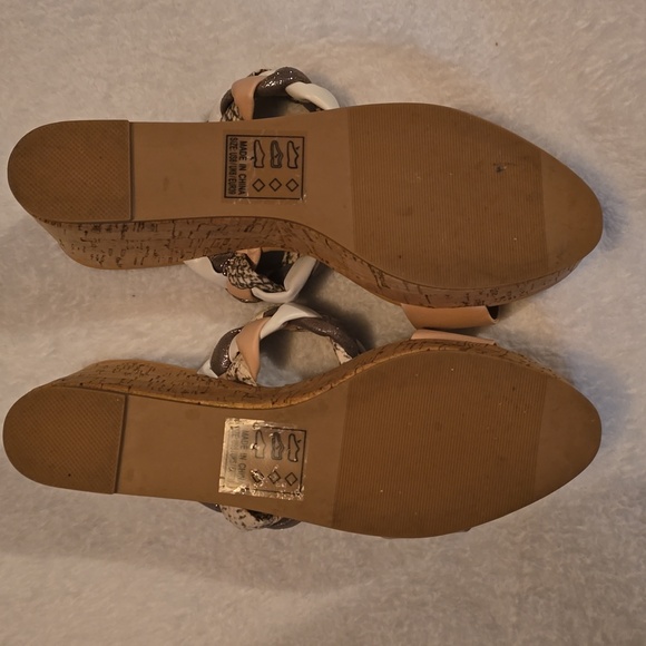 Qupid Wedge Sandals Women's US8 UK5 EUR39 - Picture 6 of 8